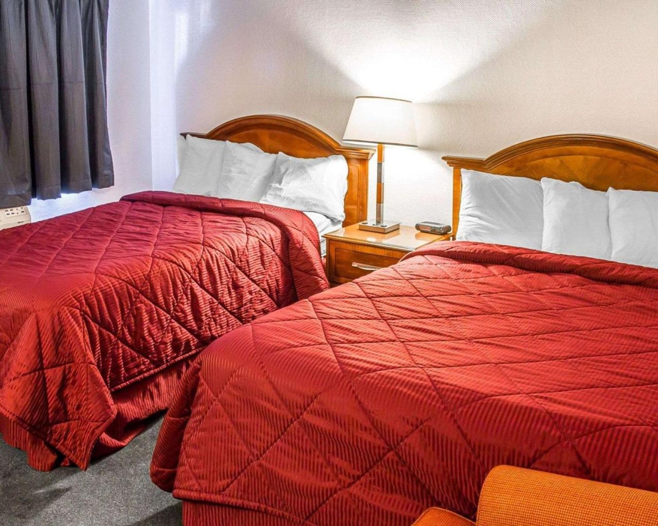 Rodeway Inn & Suites Roseburg Esterno foto